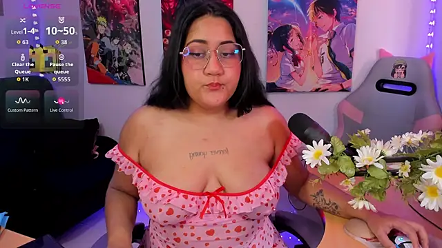 Snapshot of haru_u2 chatting on October 18, 2025, 1:46 pm haru u2 online show from October 18, 2025, 1:46 pm