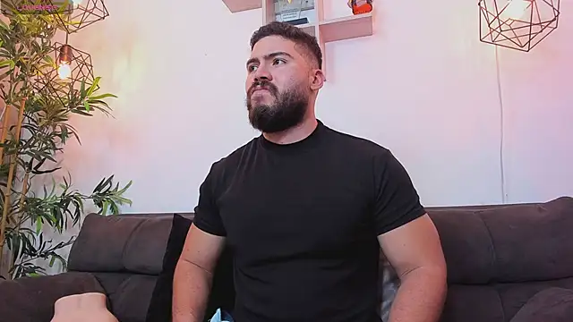 SebastianVilla  online show from May 12, 2026, 8:15 pm