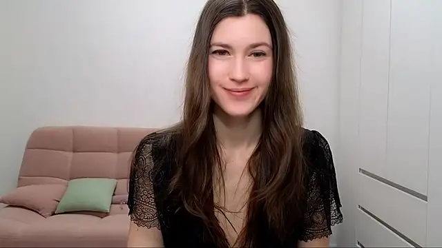 Snapshot of AliciaNewell chatting on February 18, 2025, 4:37 am AliciaNewell online show from February 18, 2025, 4:37 am