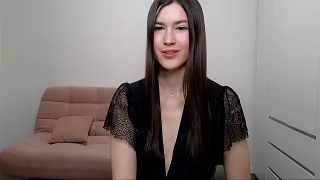Snapshot of AliciaNewell chatting on February 9, 2025, 11:25 am AliciaNewell online show from February 9, 2025, 11:25 am
