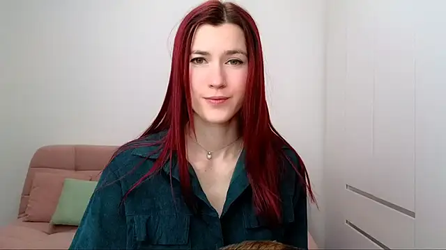 Snapshot of AliciaNewell chatting on September 18, 2025, 5:32 am AliciaNewell online show from September 18, 2025, 5:32 am