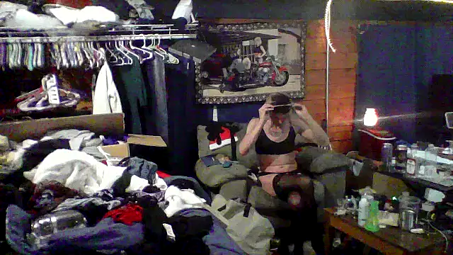 Snapshot of Brooke-lynn chatting on January 13, 2025, 2:07 am Brooke-lynn online show from January 13, 2025, 2:07 am