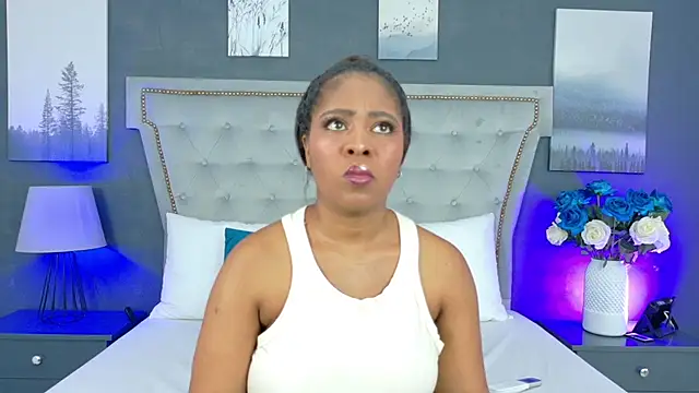 Snapshot of AlisonTravis chatting on May 11, 2026, 3:41 am AlisonTravis online show from May 11, 2026, 3:41 am