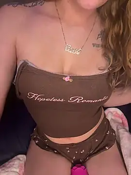 Snapshot of princesspassionn chatting on March 4, 2026, 1:57 am princesspassionn online show from March 4, 2026, 1:57 am