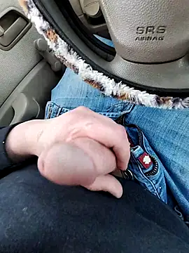 Snapshot of Dut421@xh chatting on December 21, 2025, 9:37 pm Dut421xh online show from December 21, 2025, 9:37 pm