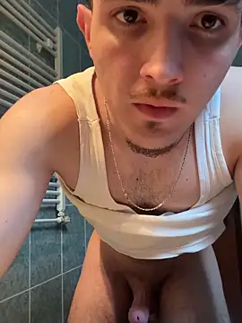 ThePussyLoverr  online show from May 21, 2026, 12:35 pm