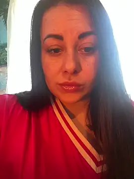 DaisyStreet online show from April 6, 2026, 8:04 am