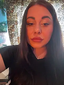 Snapshot of DaisyStreet chatting on May 31, 2026, 1:17 pm DaisyStreet online show from May 31, 2026, 1:17 pm