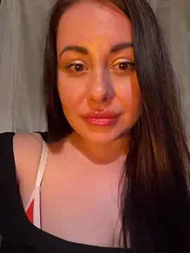 DaisyStreet online show from April 3, 2026, 9:10 pm