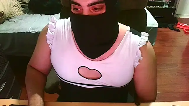 Snapshot of babykayla972 chatting on June 27, 2026, 10:43 am babykayla972 online show from June 27, 2026, 10:43 am