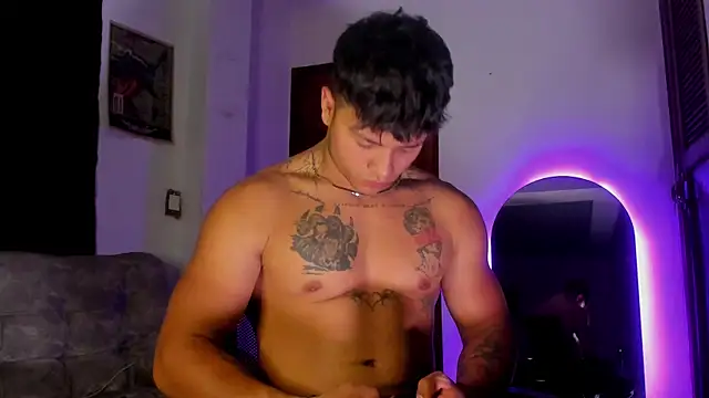 Snapshot of Dominic_Biker__ chatting on June 16, 2026, 4:12 am Dominic Biker online show from June 16, 2026, 4:12 am