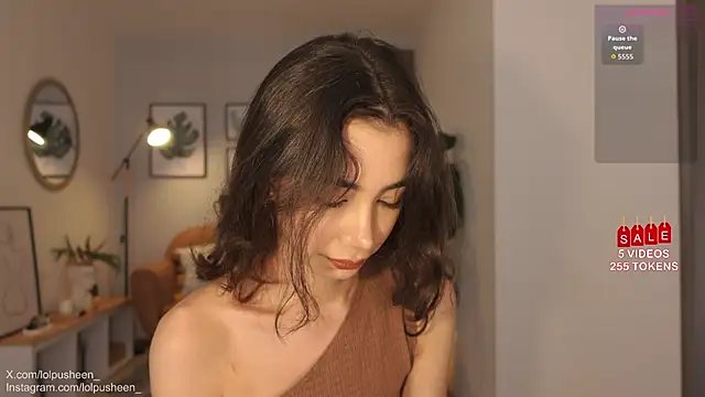 JulietteDee online show from October 5, 2025, 7:26 pm