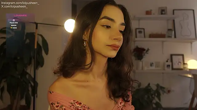 Snapshot of JulietteDee chatting on February 2, 2026, 9:58 pm JulietteDee online show from February 2, 2026, 9:58 pm