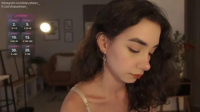 Snapshot of JulietteDee chatting on February 4, 2026, 9:32 pm JulietteDee online show from February 4, 2026, 9:32 pm