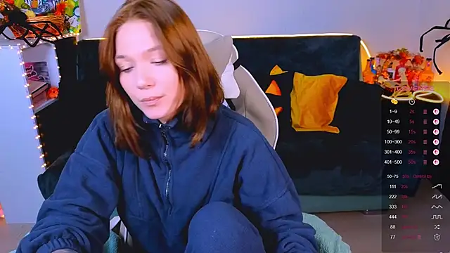 Snapshot of Karen_morris chatting on October 29, 2025, 7:35 pm Karen morris online show from October 29, 2025, 7:35 pm