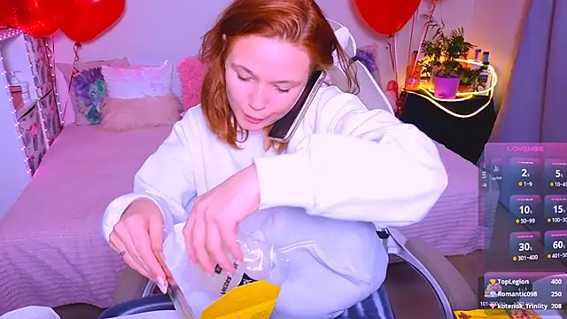 Snapshot of Karen_morris chatting on February 20, 2025, 2:57 pm Karen morris online show from February 20, 2025, 2:57 pm