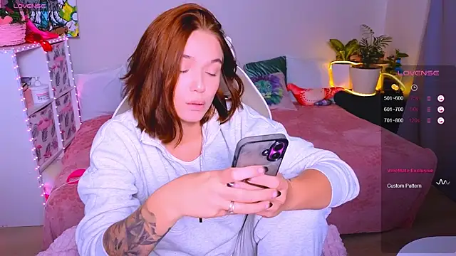 Snapshot of Karen_morris chatting on September 10, 2025, 11:42 am Karen morris online show from September 10, 2025, 11:42 am