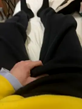 Snapshot of maurix9111 chatting on November 17, 2025, 9:30 pm maurix9111 online show from November 17, 2025, 9:30 pm