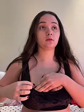 brazillliangirl online show from May 19, 2026, 5:09 pm