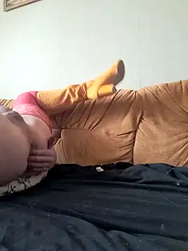 DjiniCD online show from February 5, 2025, 9:36 am