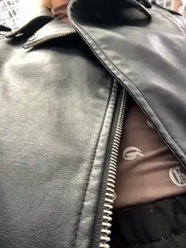 LikaCat online show from September 23, 2025, 3:13 am