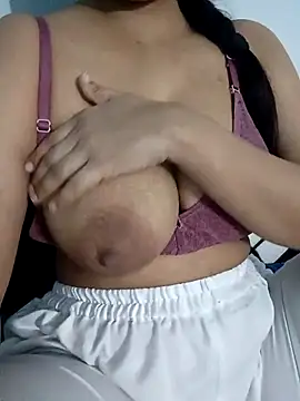 Snapshot of jenny4you chatting on March 15, 2025, 2:01 pm jenny4you online show from March 15, 2025, 2:01 pm