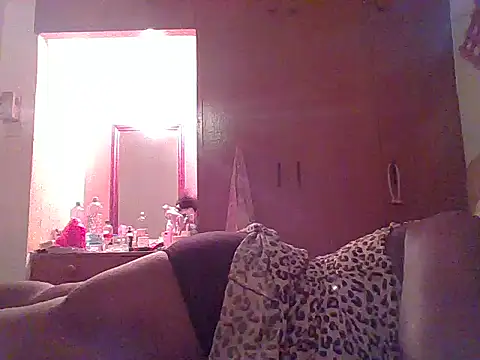 Snapshot of Shaz_brown chatting on March 1, 2026, 11:05 pm Shaz brown online show from March 1, 2026, 11:05 pm