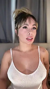 Snapshot of Alison_Diaz17 chatting on March 6, 2026, 10:27 pm Alison Diaz17 online show from March 6, 2026, 10:27 pm