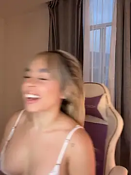 Alison Diaz17 online show from October 9, 2025, 10:54 pm