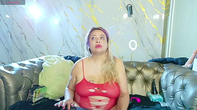 Natasha 699 online show from December 21, 2025, 11:05 pm