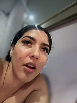Snapshot of MarianaBenz chatting on February 23, 2025, 12:19 am MarianaBenz online show from February 23, 2025, 12:19 am