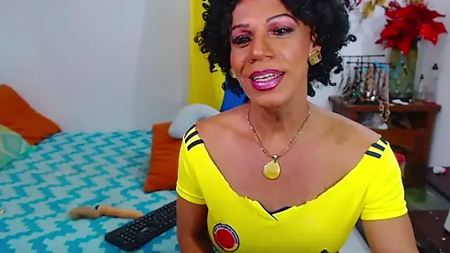 bardotbigcockts online show from November 18, 2025, 5:38 pm