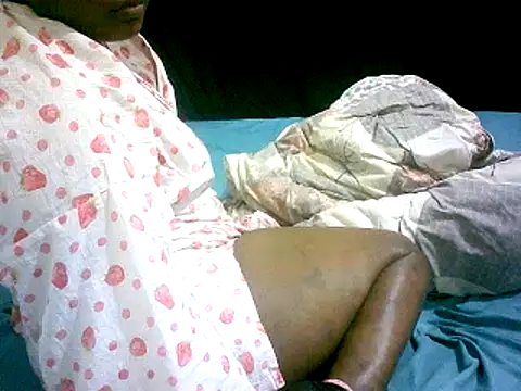honeypotsweet online show from May 21, 2026, 8:39 pm