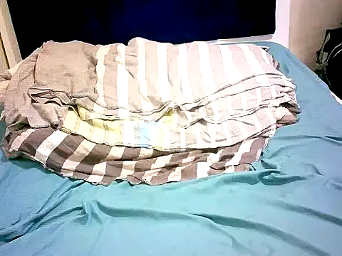 honeypotsweet online show from March 29, 2026, 5:42 am