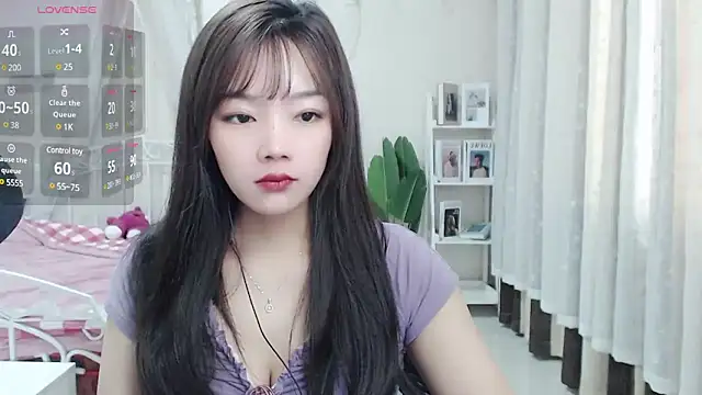 Snapshot of Jenny-Z chatting on March 12, 2025, 1:58 am Jenny-Z online show from March 12, 2025, 1:58 am