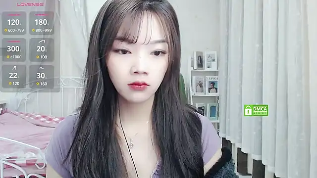 Snapshot of Jenny-Z chatting on February 22, 2025, 2:06 am Jenny-Z online show from February 22, 2025, 2:06 am