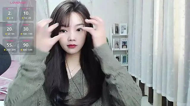 Snapshot of Jenny-Z chatting on February 26, 2025, 2:08 am Jenny-Z online show from February 26, 2025, 2:08 am
