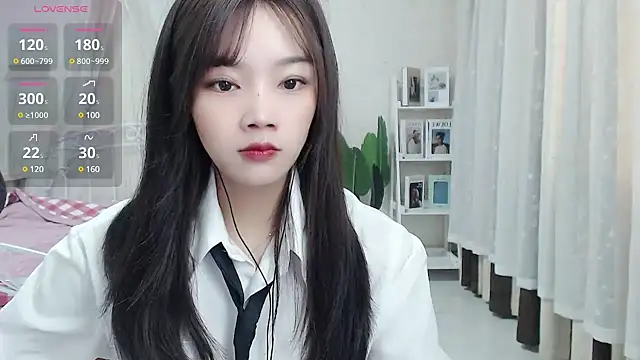 Snapshot of Jenny-Z chatting on March 4, 2025, 2:06 am Jenny-Z online show from March 4, 2025, 2:06 am