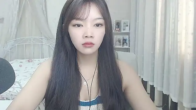 Snapshot of Jenny-Z chatting on September 24, 2025, 1:57 am Jenny-Z online show from September 24, 2025, 1:57 am