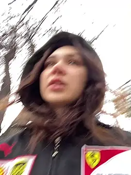 QuitieLia online show from January 20, 2025, 9:13 am