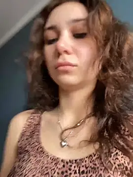 Snapshot of QuitieLia chatting on April 24, 2026, 7:21 am QuitieLia online show from April 24, 2026, 7:21 am