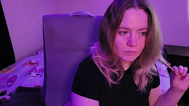 InternetFairy XO online show from February 4, 2026, 4:18 am