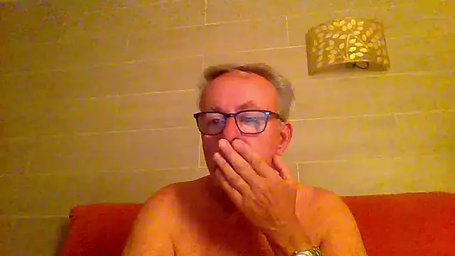 tuggy59 online show from May 22, 2026, 4:10 am