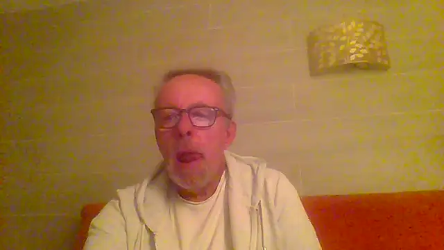 Snapshot of tuggy59 chatting on March 25, 2026, 4:56 am tuggy59 online show from March 25, 2026, 4:56 am