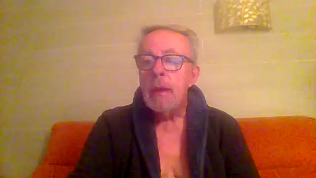 Snapshot of tuggy59 chatting on March 7, 2026, 5:58 am tuggy59 online show from March 7, 2026, 5:58 am