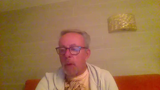 Snapshot of tuggy59 chatting on March 28, 2026, 5:30 am tuggy59 online show from March 28, 2026, 5:30 am