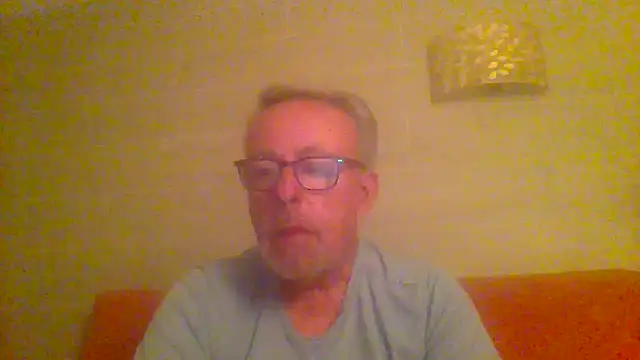 tuggy59 online show from May 15, 2026, 4:21 am