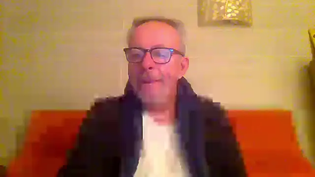 tuggy59 online show from February 11, 2026, 5:51 am