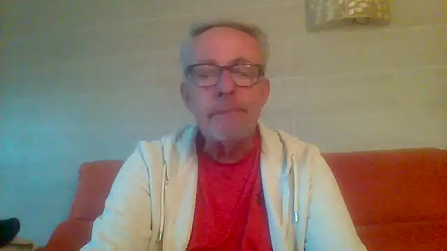 Snapshot of tuggy59 chatting on March 10, 2026, 6:50 am tuggy59 online show from March 10, 2026, 6:50 am