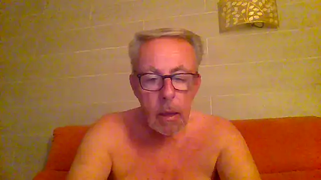 tuggy59 online show from July 11, 2026, 4:57 am